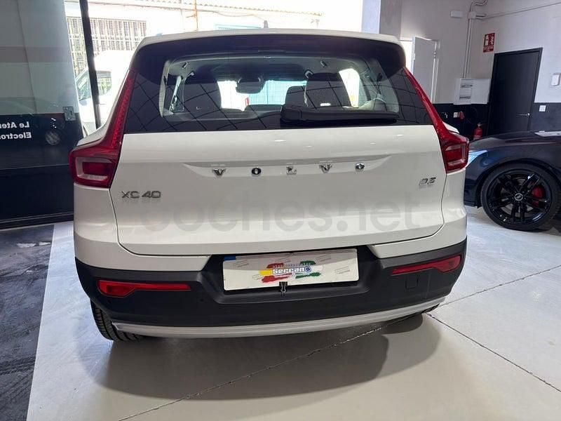 Usado Volvo XC40 Momentum 150 CV (110 kW) 2019 Blanco SUV