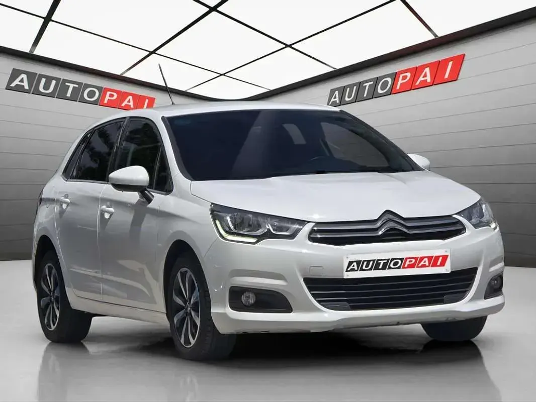 Usado Citroën C4 Live 99 CV (72 kW) 2017 Blanco Utilitario
