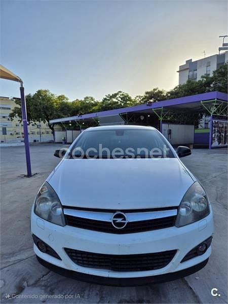 Blanco Usado 2010 Opel Astra GTC Sport Berlina | 4000 € (Precio justo) - Imagen 1/4
