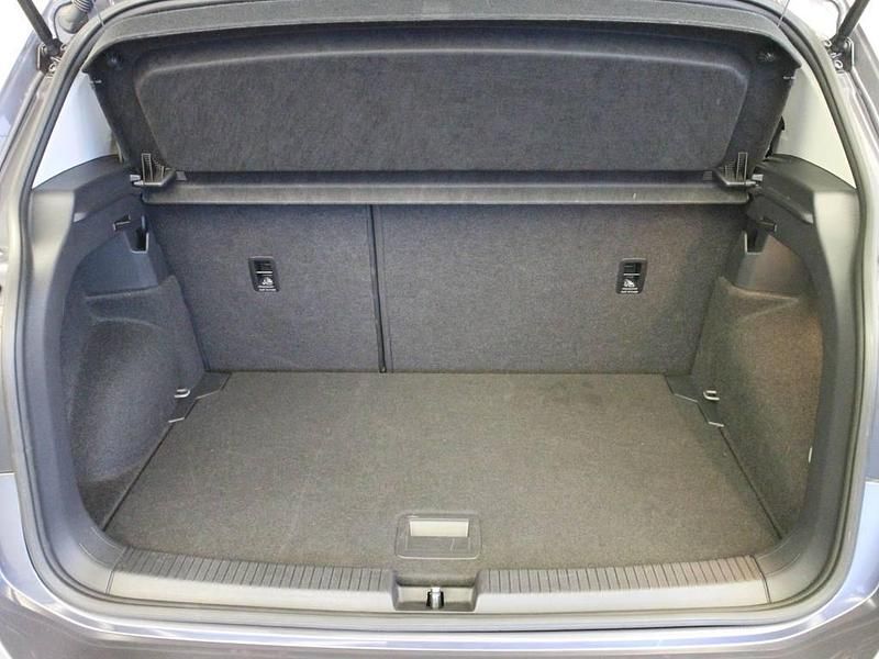 Usado VW T-Cross Life 116 CV (85 kW) 2024 Gris SUV