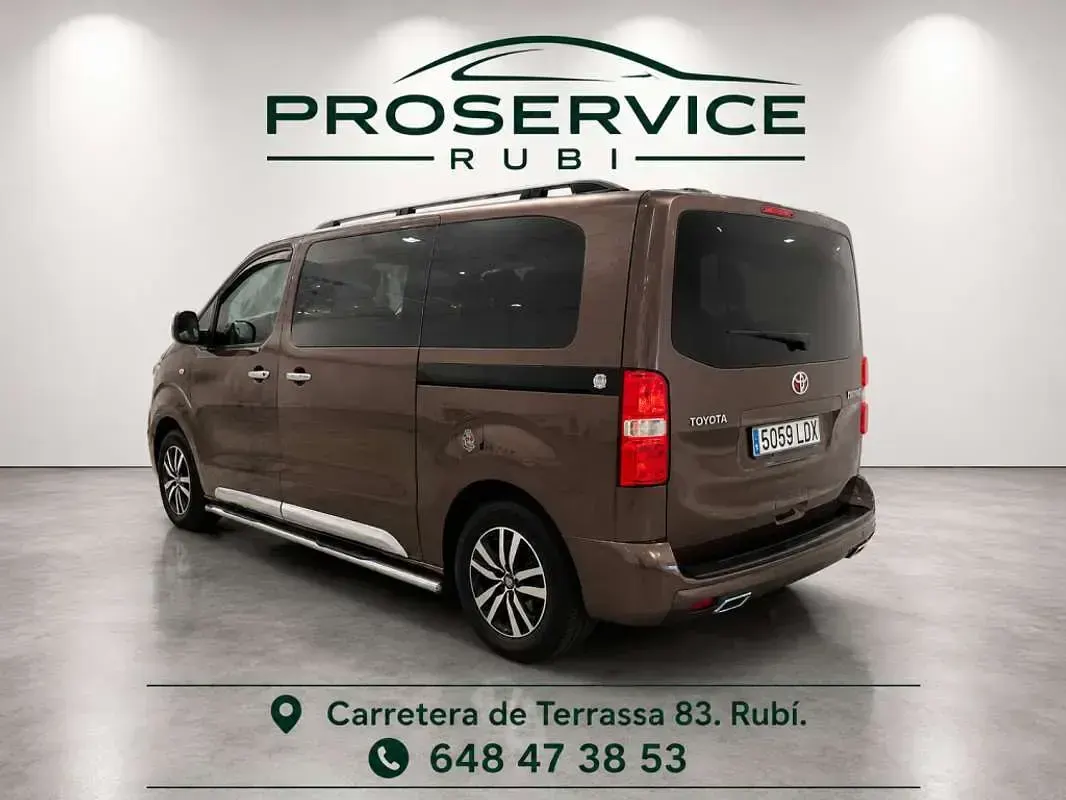 Usado Toyota Proace Advance 150 CV (110 kW) 2020 Marrón Monovolumen