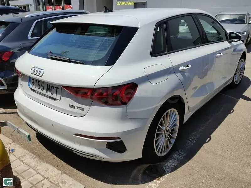 Usado Audi A3 Advanced Plus 150 CV (110 kW) 2023 Blanco Berlina