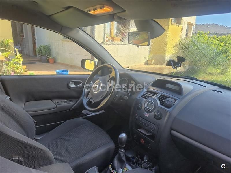 Usado Renault Mégane GrandTour 105 CV (77 kW) 2008 Gris / plata Familiar