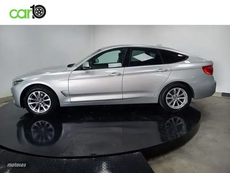 Usado BMW 318 136 CV (100 kW) 2017 Gris Berlina