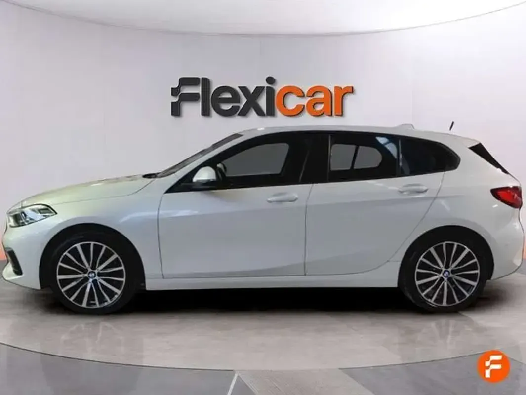 Usado BMW 118 136 CV (100 kW) 2024 Blanco Utilitario