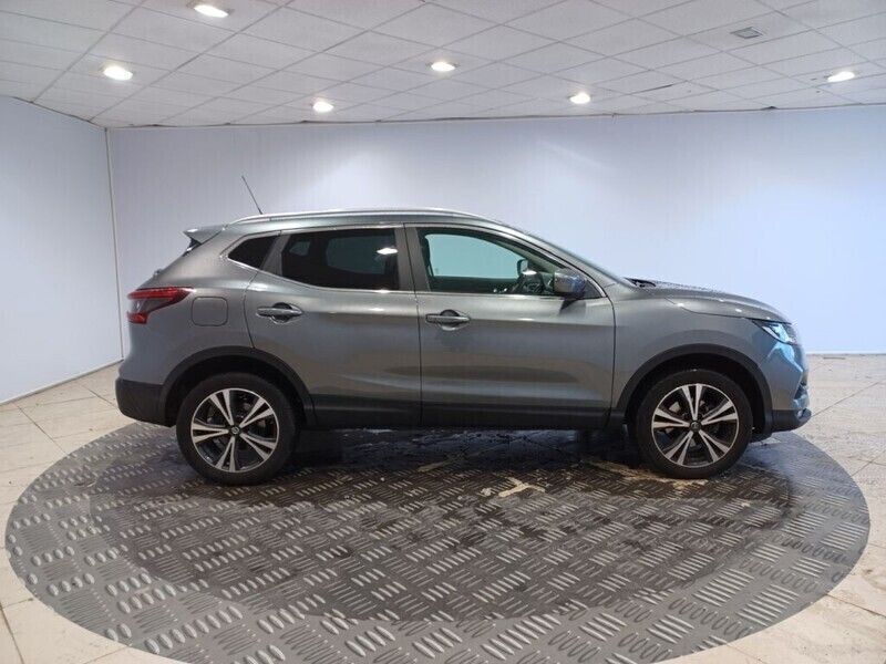 Usado Nissan Qashqai Acenta 190 CV (139 kW) 2019 Gris SUV