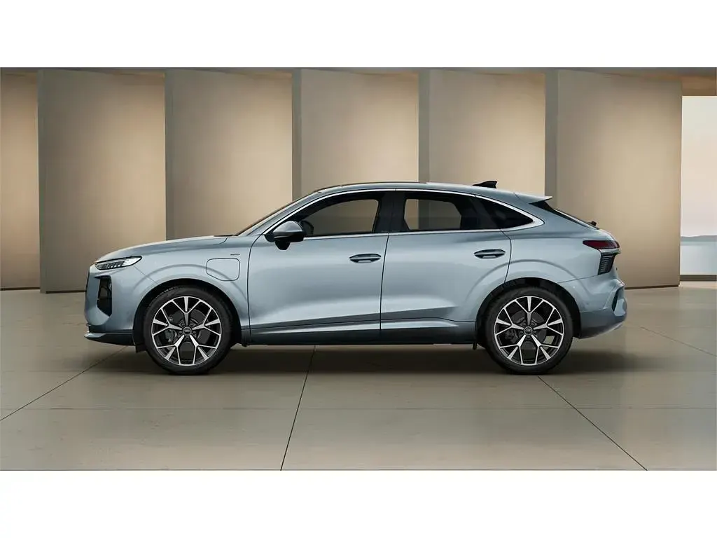 Nuevo Audi Q3 Sportback 272 CV (200 kW) 2025 Gris flecha SUV