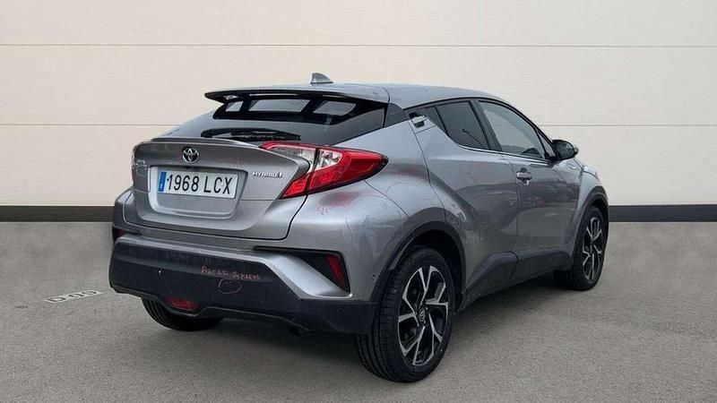 Usado Toyota C-HR Advance 122 CV (89 kW) 2019 Plateado SUV