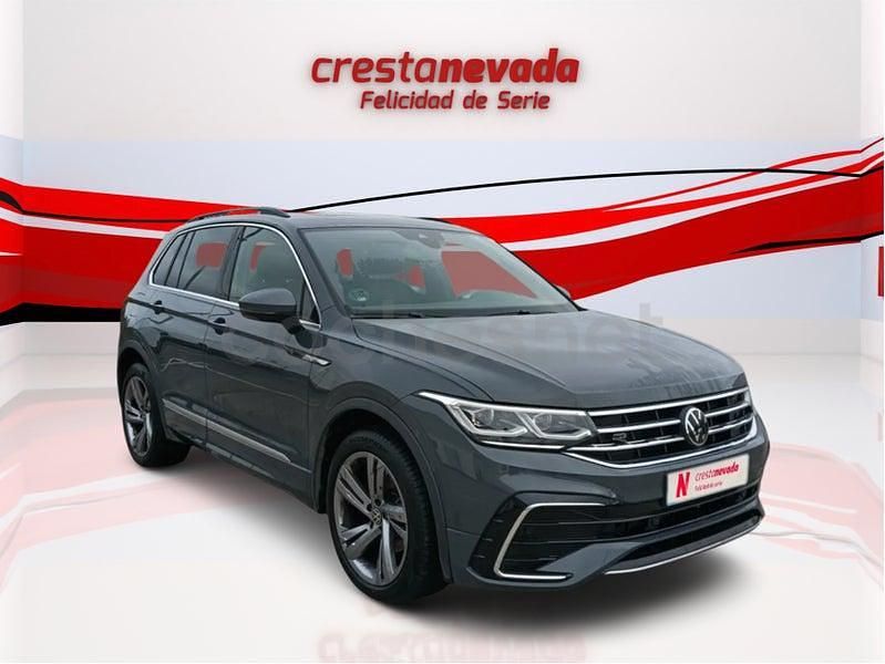 Usado VW Tiguan Allspace R-line 150 CV (110 kW) 2023 Gris / plata SUV