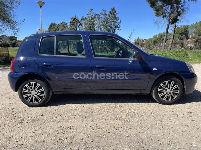 Usado Renault Clio II Campus 65 CV (47 kW) 2008 Azul Berlina