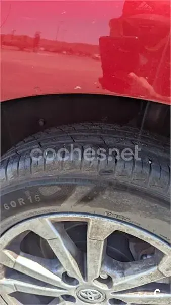Usado Toyota Verso Active 126 CV (92 kW) 2011 Rojo Monovolumen