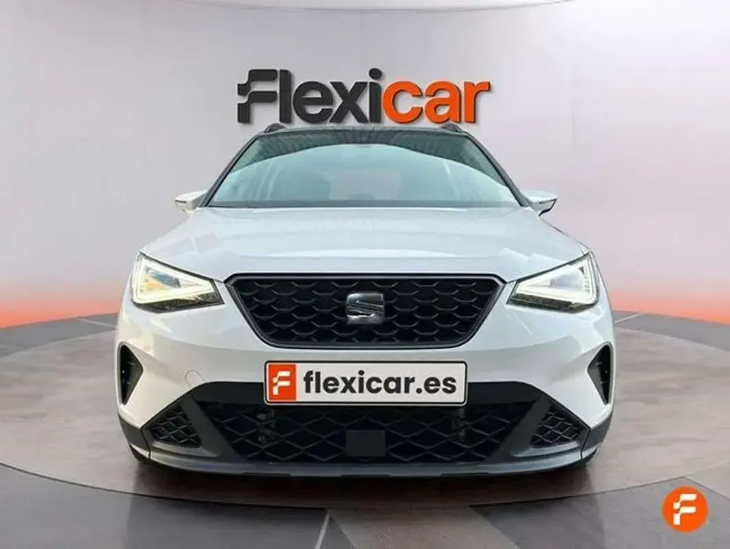 Usado Seat Arona Style 116 CV (85 kW) 2024 Blanco SUV