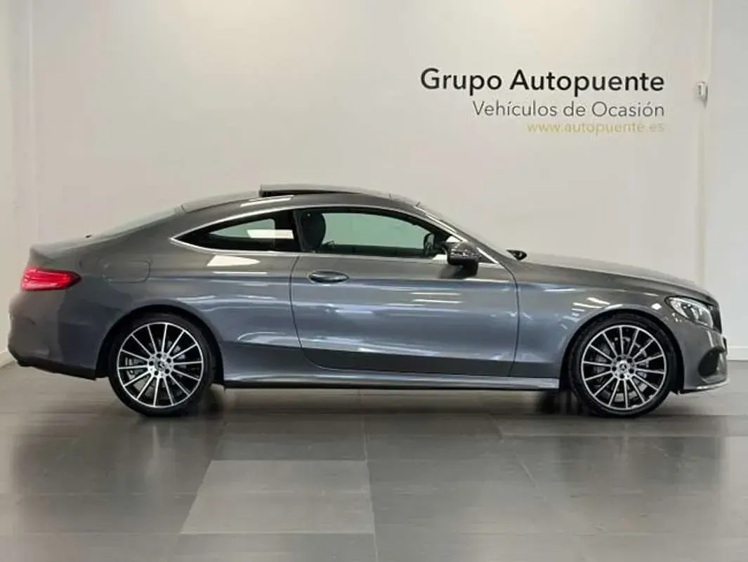 Usado Mercedes C220 AMG 170 CV (125 kW) 2017 Gris Coupe