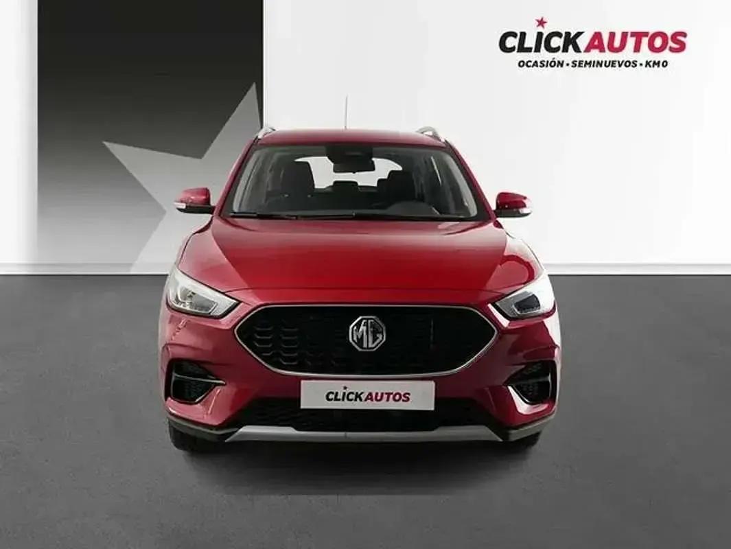 Usado MG ZS Comfort 106 CV (77 kW) 2025 Rojo SUV