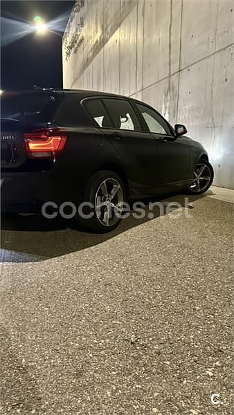 Usado BMW 118 Sport Line 177 CV (130 kW) 2015 Negro Utilitario