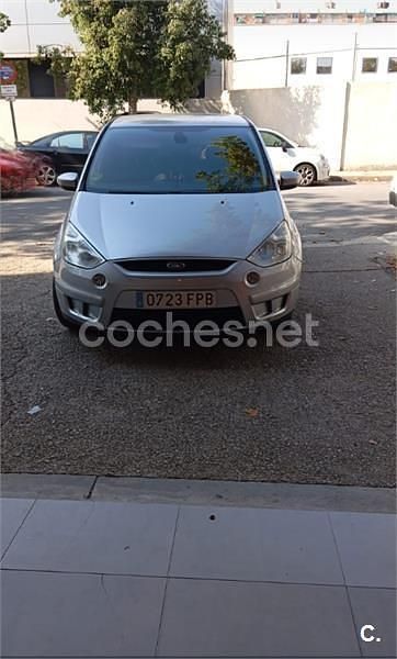 Usado Ford S-MAX Trend 125 CV (91 kW) 2007 Gris / plata Monovolumen