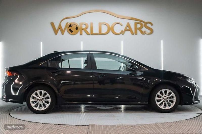 Usado Toyota Corolla Active 122 CV (89 kW) 2023 Negro Berlina