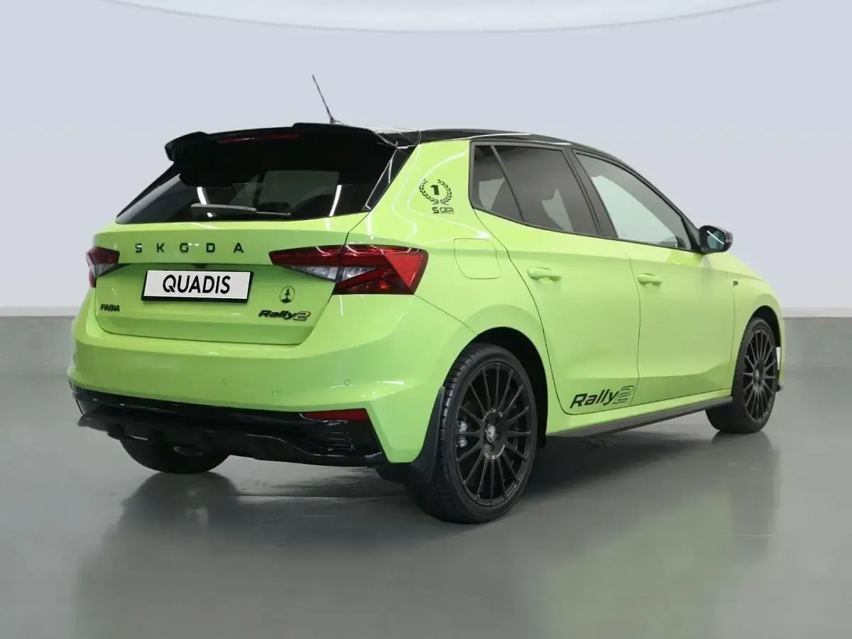 Usado Skoda Fabia 190 CV (139 kW) 2025 Negro Utilitario