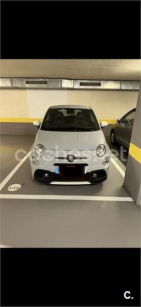 Usado Abarth 695 Esseesse 180 CV (132 kW) 2022 Gris / plata Utilitario