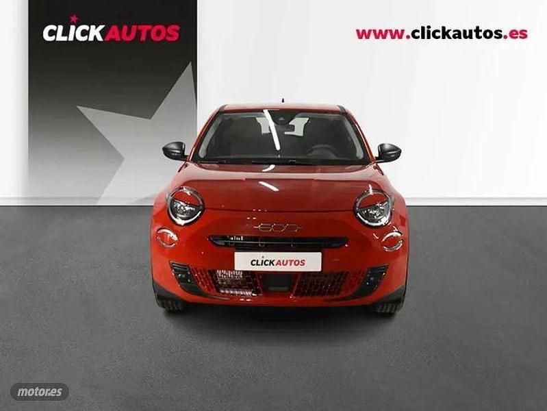 Usado Fiat 600 Pop 110 CV (80 kW) 2025 Rojo SUV
