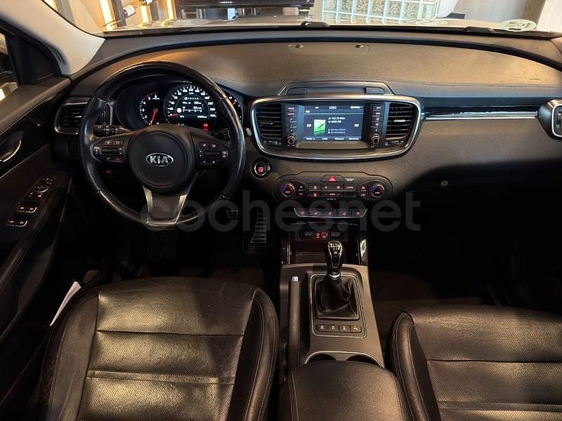 Usado Kia Sorento 200 CV (147 kW) 2018 Gris / plata SUV