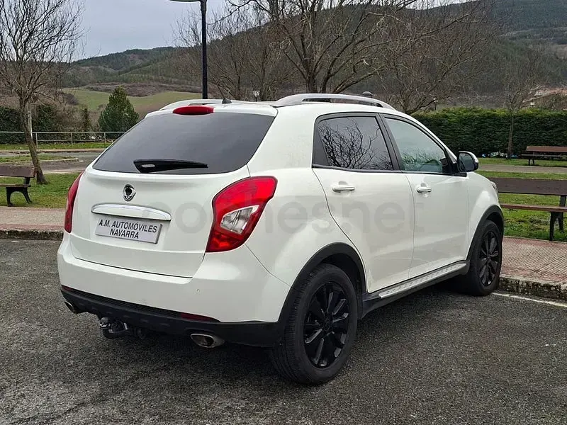 Usado SsangYong Korando Limited 149 CV (109 kW) 2015 Blanco SUV