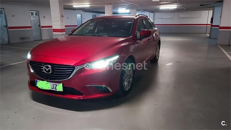 Usado Mazda 6 Style 150 CV (110 kW) 2017 Rojo Familiar