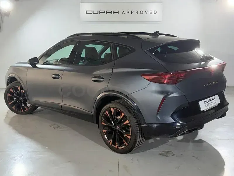 Usado Cupra Formentor 150 CV (110 kW) 2025 Gris / plata SUV