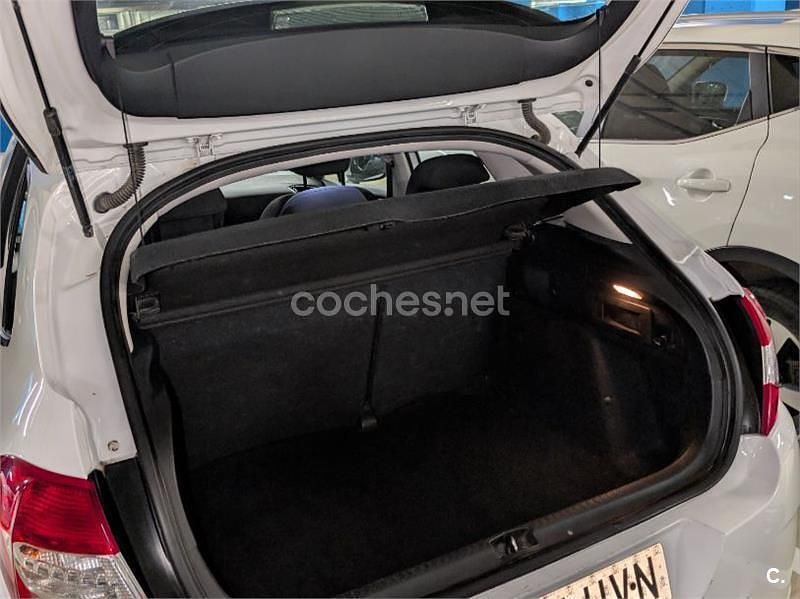 Usado Citroën C4 Tonic 95 CV (69 kW) 2014 Blanco Berlina