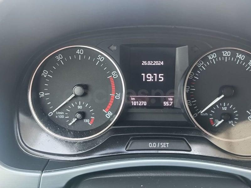 Usado Skoda Fabia Monte Carlo 95 CV (69 kW) 2018 Gris / plata Berlina