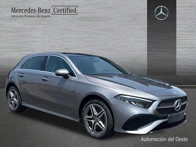 Usado Mercedes A250 AMG line 218 CV (160 kW) 2024 Gris montaña Berlina