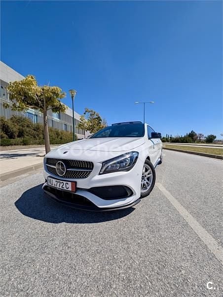 Usado Mercedes CLA200 Shooting Brake 156 CV (114 kW) 2018 Blanco Familiar