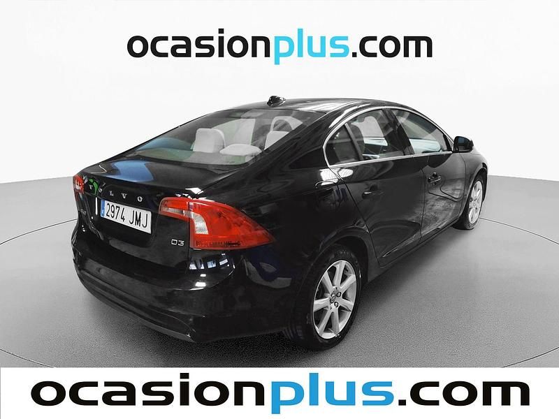 Usado Volvo S60 Momentum 150 CV (110 kW) 2016 Negro Berlina