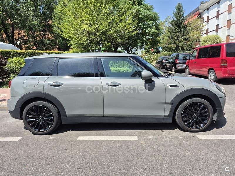 Usado Mini Cooper Clubman 136 CV (100 kW) 2019 Gris / plata Familiar