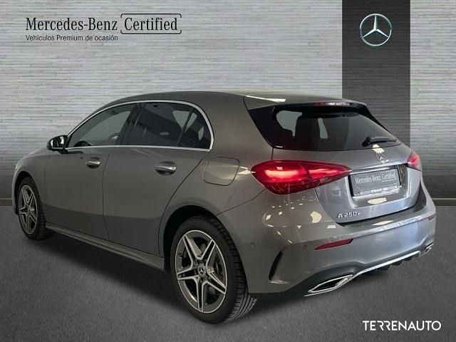 Käytetty Mercedes A250 AMG line 218 HP (160 kW) 2024 Harmaa Sedan
