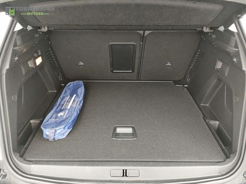 Usado Peugeot 3008 Allure 130 CV (95 kW) 2018 Blanco SUV