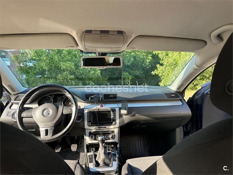 Usado VW Passat Advance 140 CV (102 kW) 2010 Azul Berlina