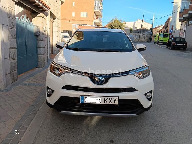 Usado Toyota RAV4 Hybrid 197 CV (144 kW) 2019 Blanco SUV