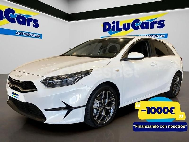 Usado Kia Ceed 120 CV (88 kW) 2022 Blanco Utilitario