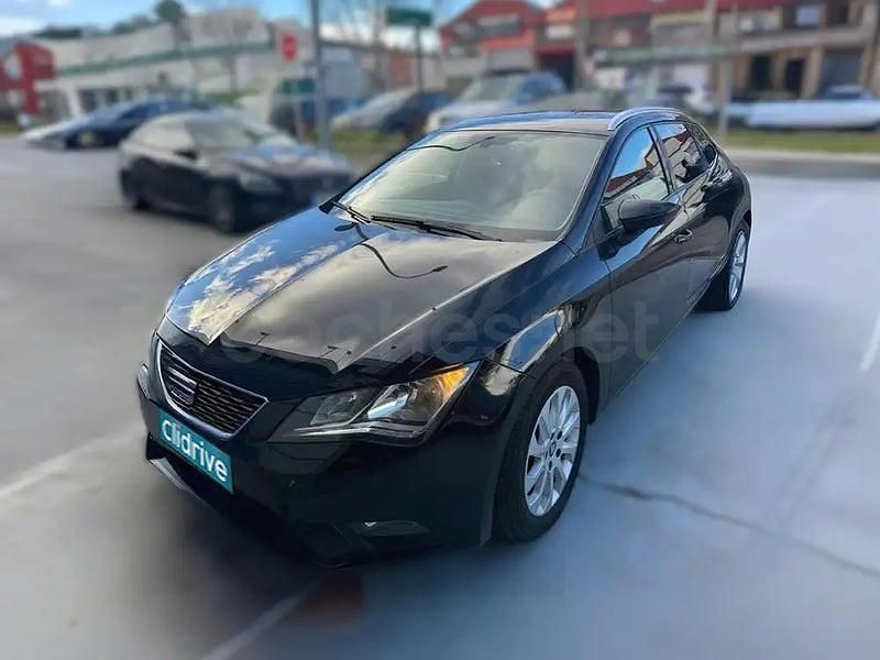 Usado Seat Leon Style 115 CV (84 kW) 2017 Negro Familiar