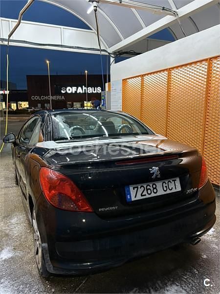 Usado Peugeot 207 CC 120 CV (88 kW) 2008 Negro Descapotable