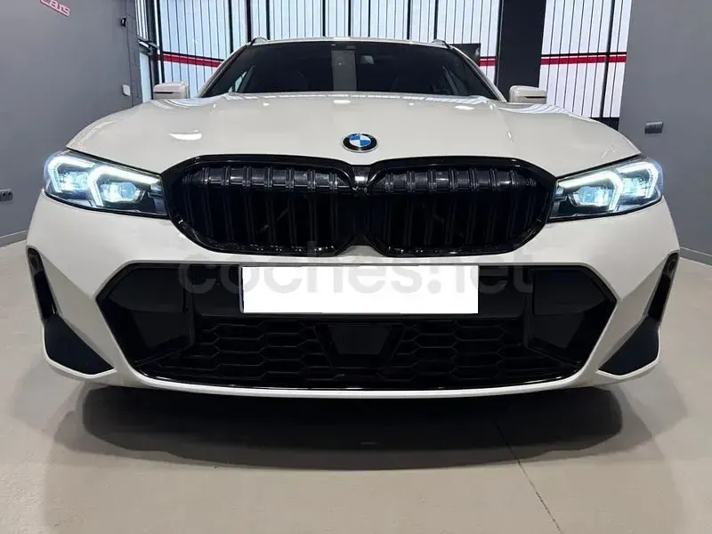 Usado BMW 320 190 CV (139 kW) 2022 Blanco Familiar