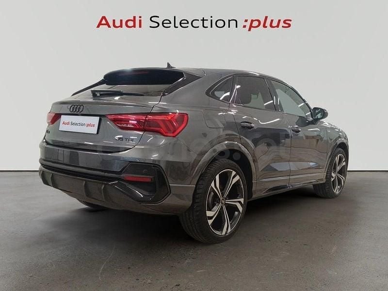 Usado Audi Q3 Sportback Ambiente 150 CV (110 kW) 2025 Gris / plata SUV