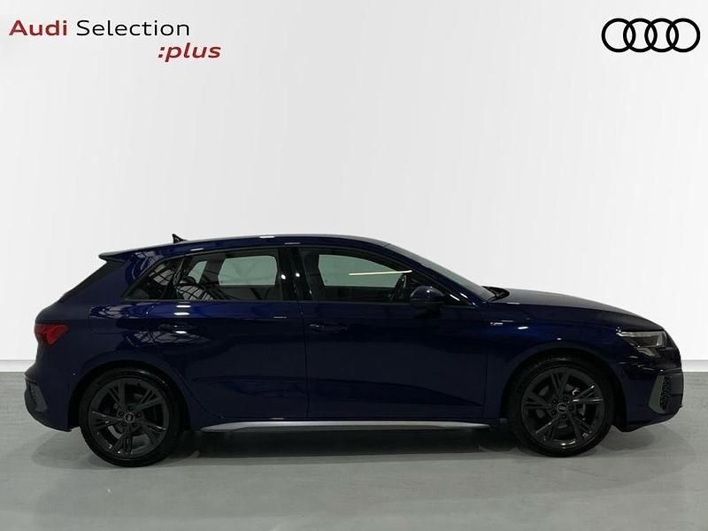 Usado Audi A3 S-Line 150 CV (110 kW) 2023 Azul Berlina