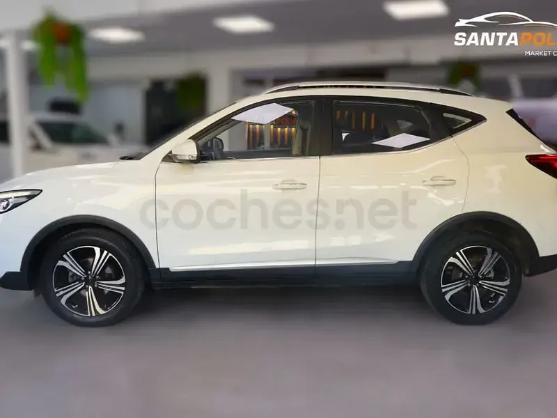 Usado MG ZS Comfort 106 CV (77 kW) 2023 Blanco SUV