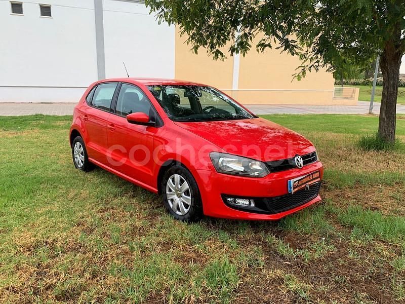 Rojo Usado 2010 VW Polo Berlina | 7499 € (Precio justo) - Imagen 1/4