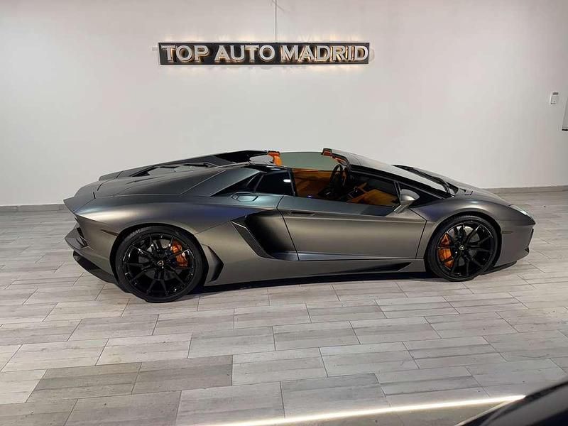 Gris Usado 2015 Lamborghini Aventador Descapotable | 399.900 € - Imagen 1/4