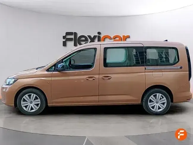 Usado VW Caddy Maxi California 122 CV (89 kW) 2024 Beige Monovolumen