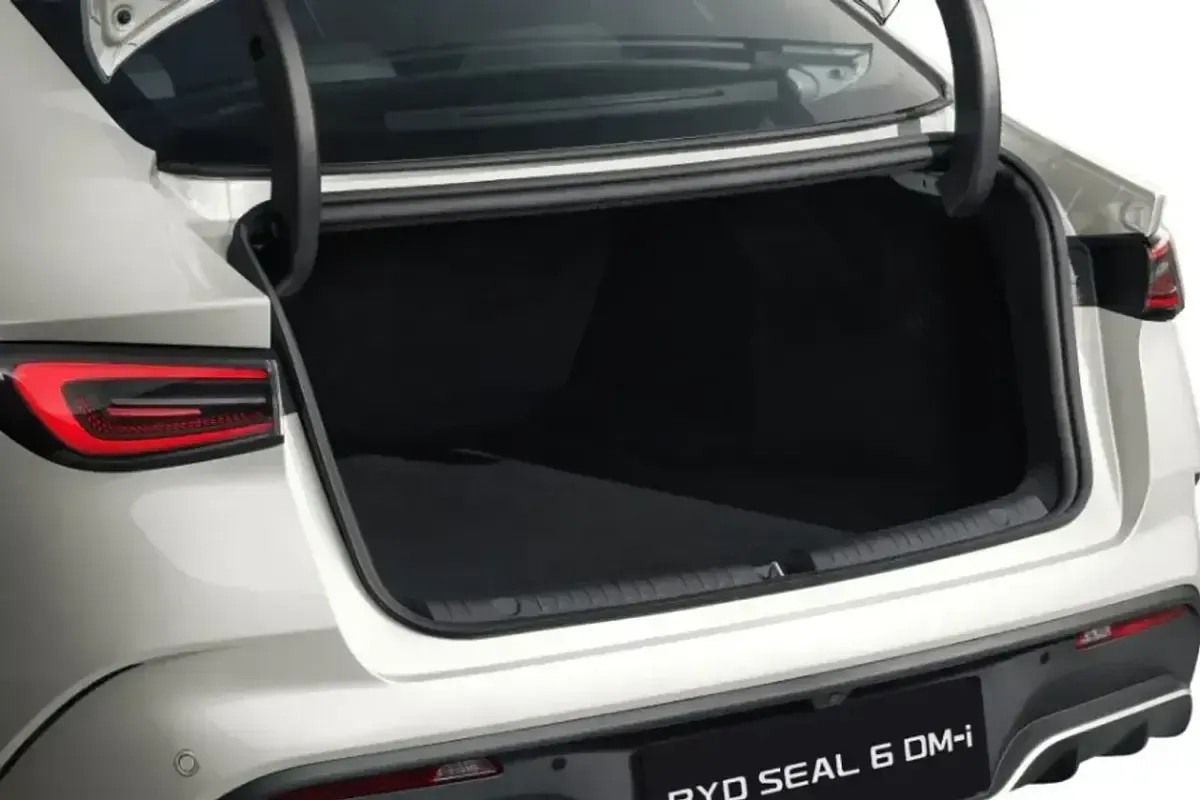 Nuevo BYD Seal U Comfort 212 CV (155 kW) 2025 Blanco SUV