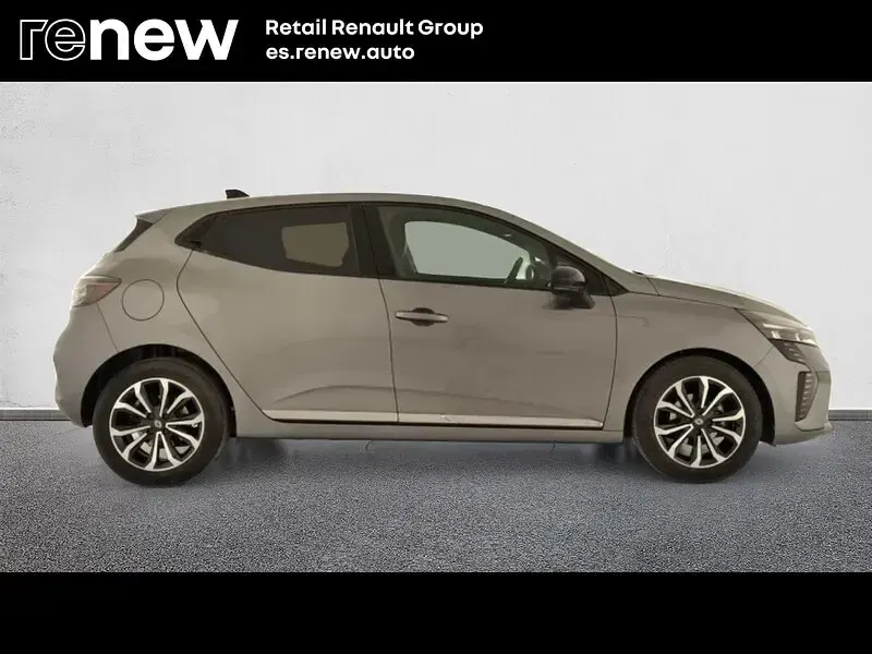 Usado Renault Clio V Techno 90 CV (66 kW) 2025 Gris Berlina